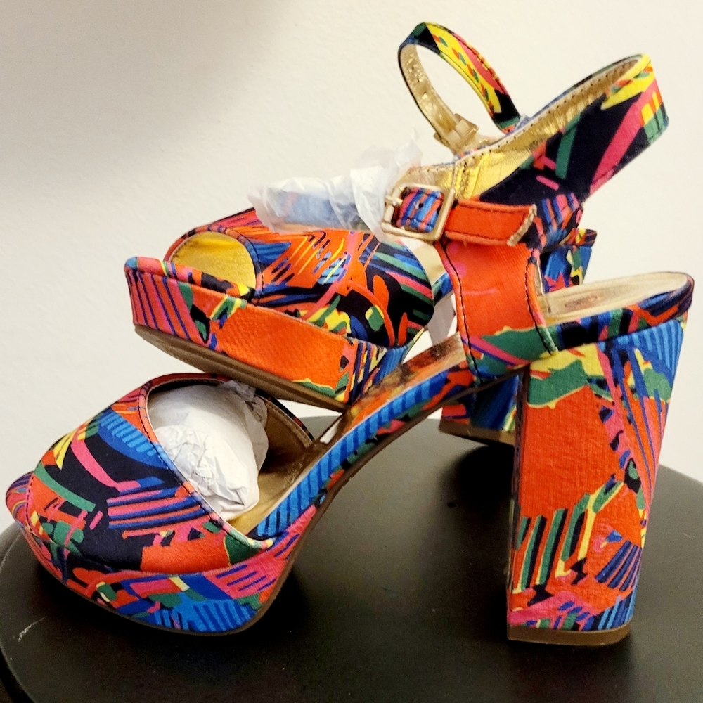 Chunky heel shoes